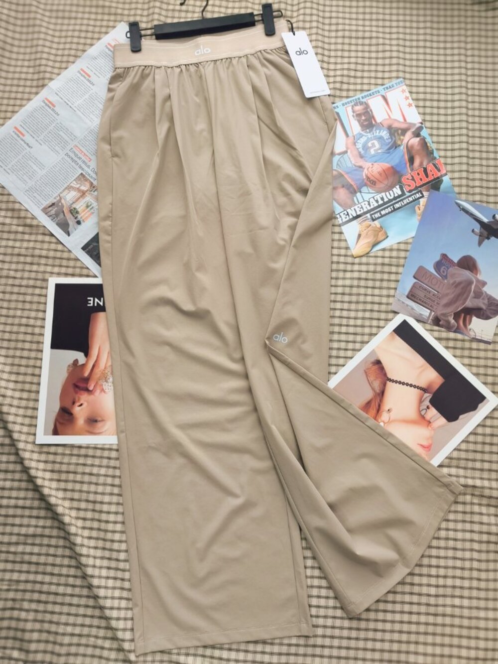 Alo Yoga Gravel Color Suit Up Trouser NWT (Regular) 30" Inseam - Quiet Luxury💖 - Picture 2 of 8